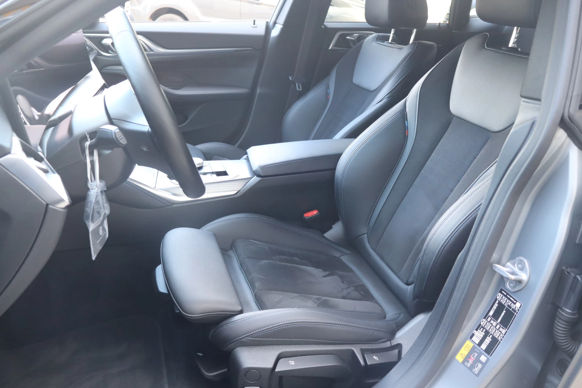 Hoofdafbeelding BMW i4