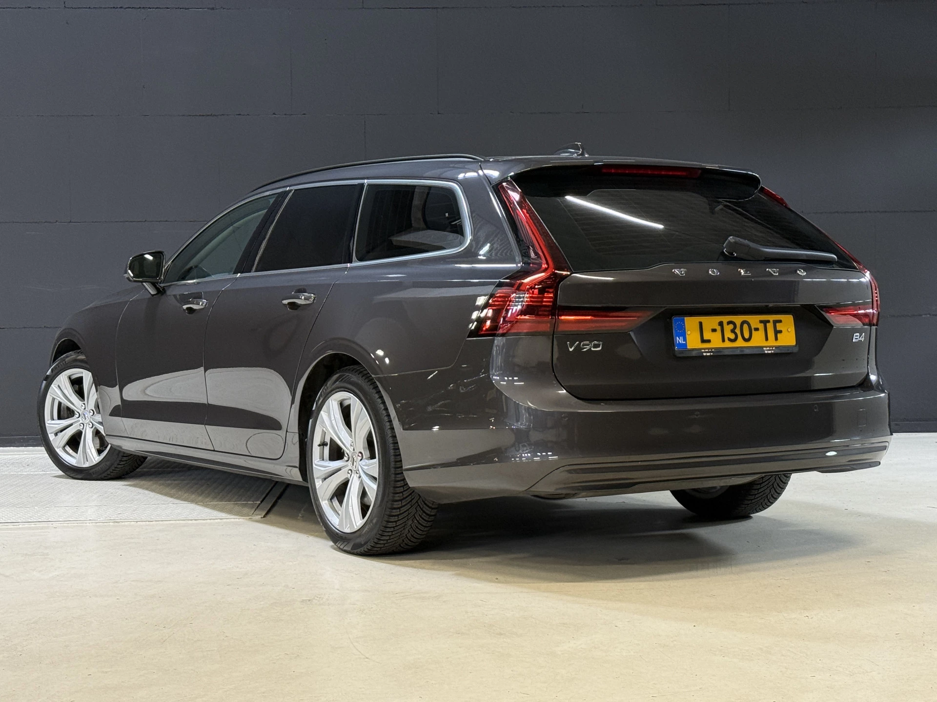 Hoofdafbeelding Volvo V90