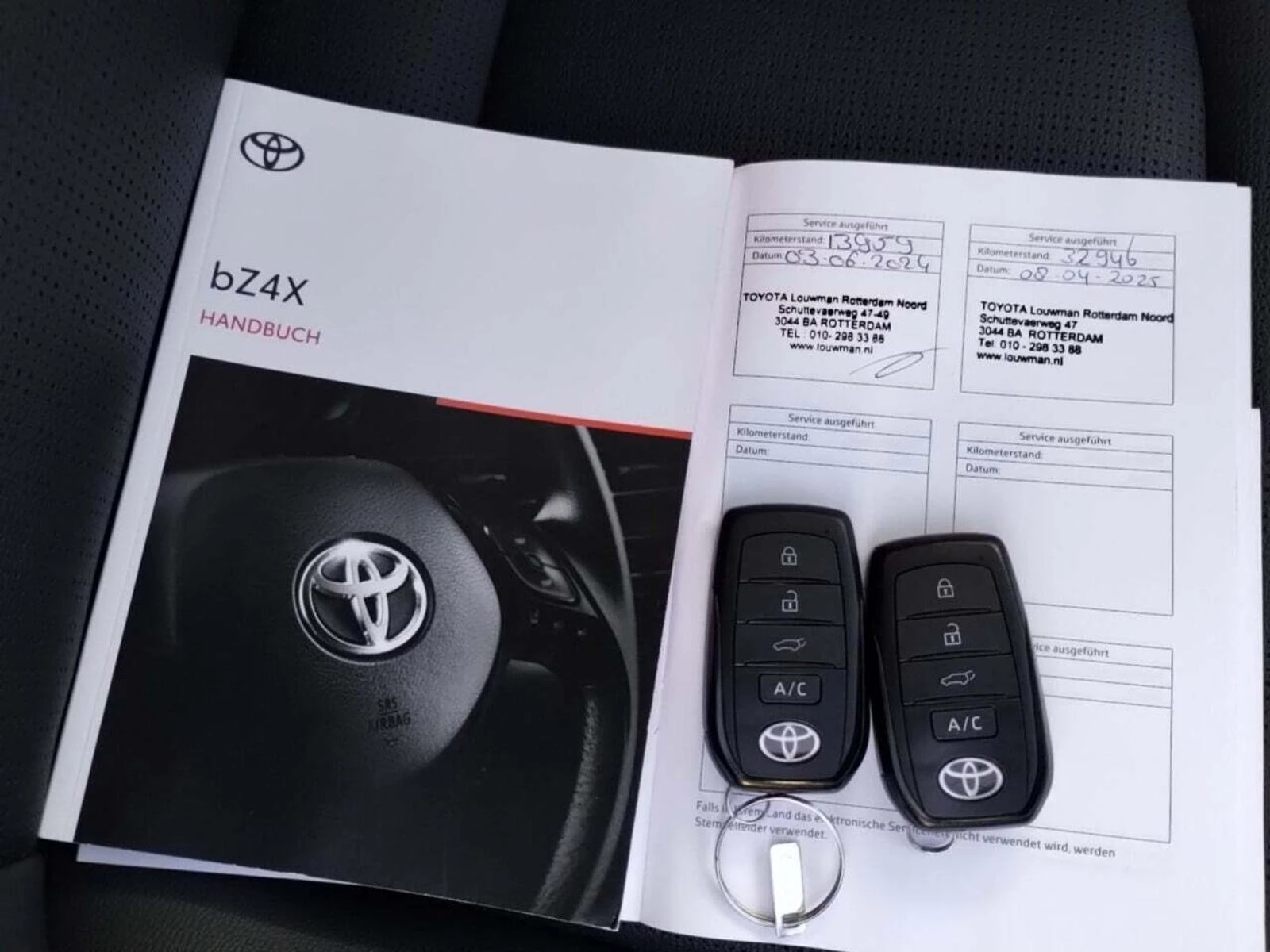 Hoofdafbeelding Toyota bZ4X