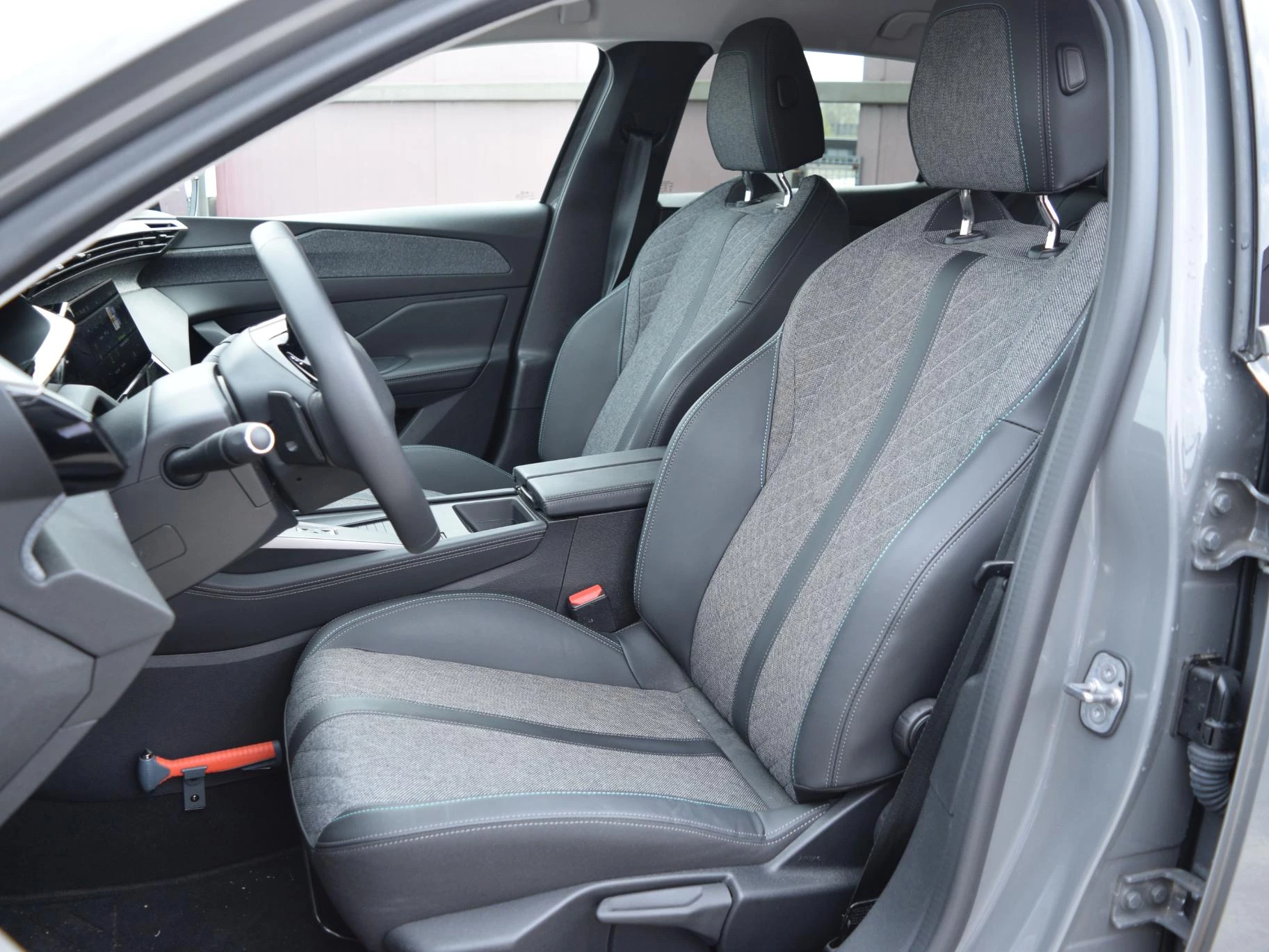 Hoofdafbeelding Peugeot 408