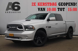 Dodge Ram 1500 5.7 V8 4x4 Quad Cab 6'4 Laramie Silver / Black Trekhaak Schuifdak Leder Alpine Sound 20 inch LMV Stuur & Stoelverwarming 3500KG Trekgewicht