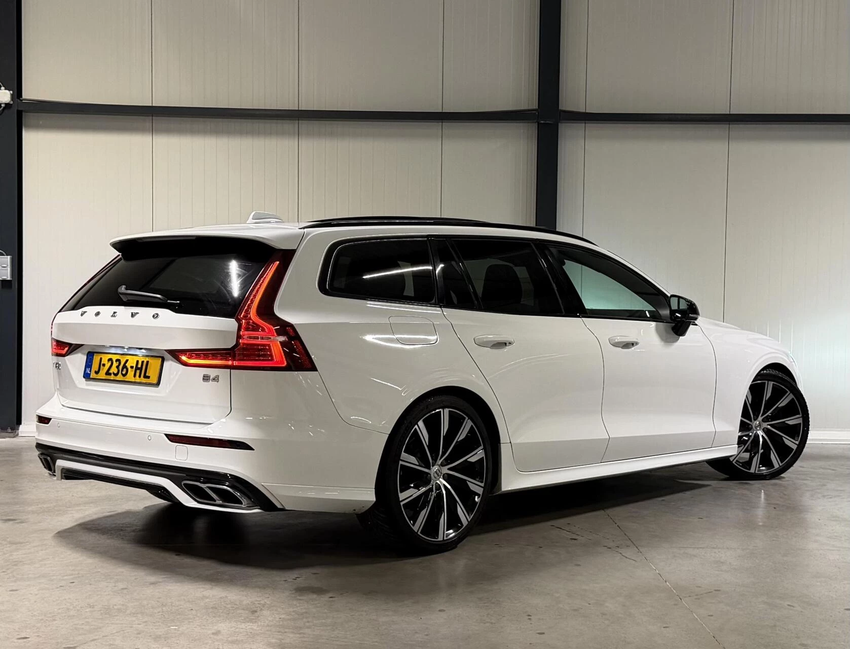 Hoofdafbeelding Volvo V60