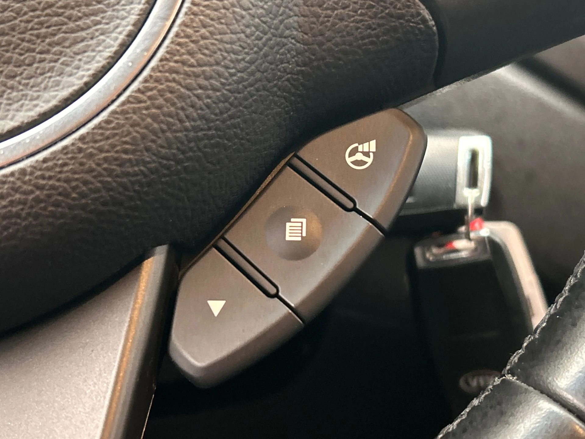 Hoofdafbeelding Kia Carens