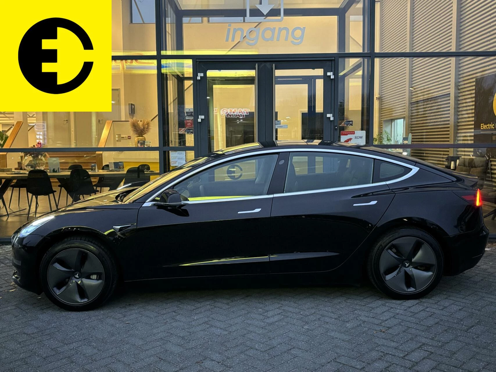 Hoofdafbeelding Tesla Model 3