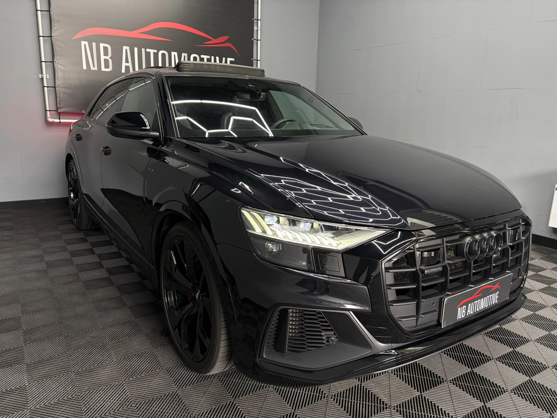 Hoofdafbeelding Audi Q8