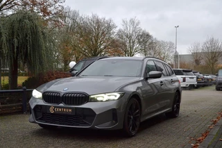 BMW 3 Serie 330e M-Sport / Pano / Leder