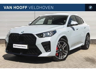 BMW X2 sDrive20i M Sport Automaat / Sportstoelen / Adaptieve LED / M Adaptief onderstel / Comfort Access / Stoelverwarming / Harman-Kardon
