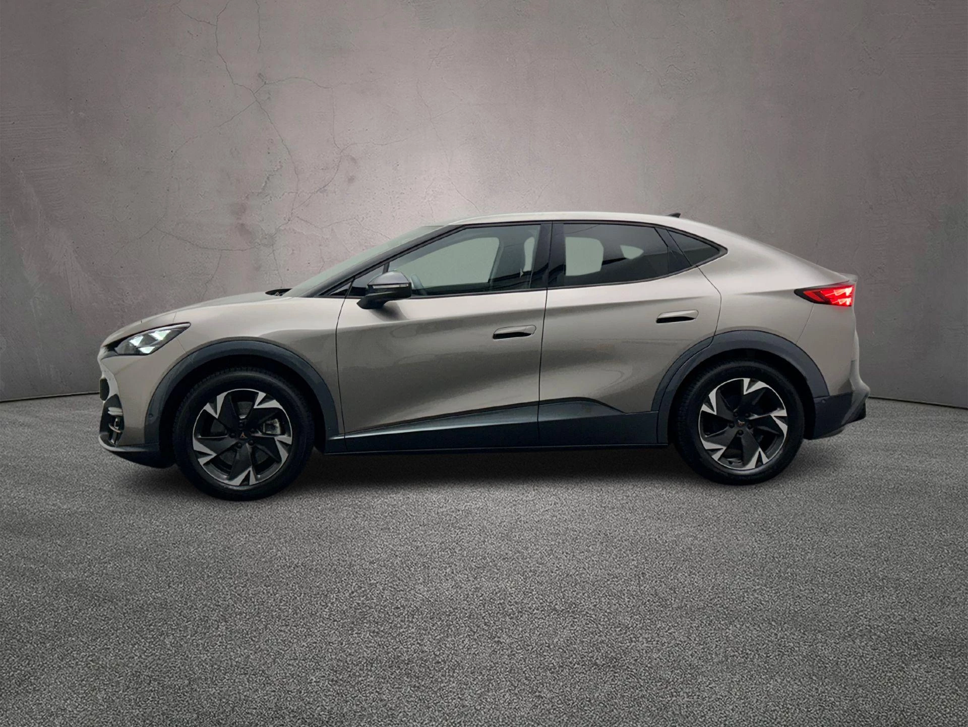 Hoofdafbeelding CUPRA Tavascan