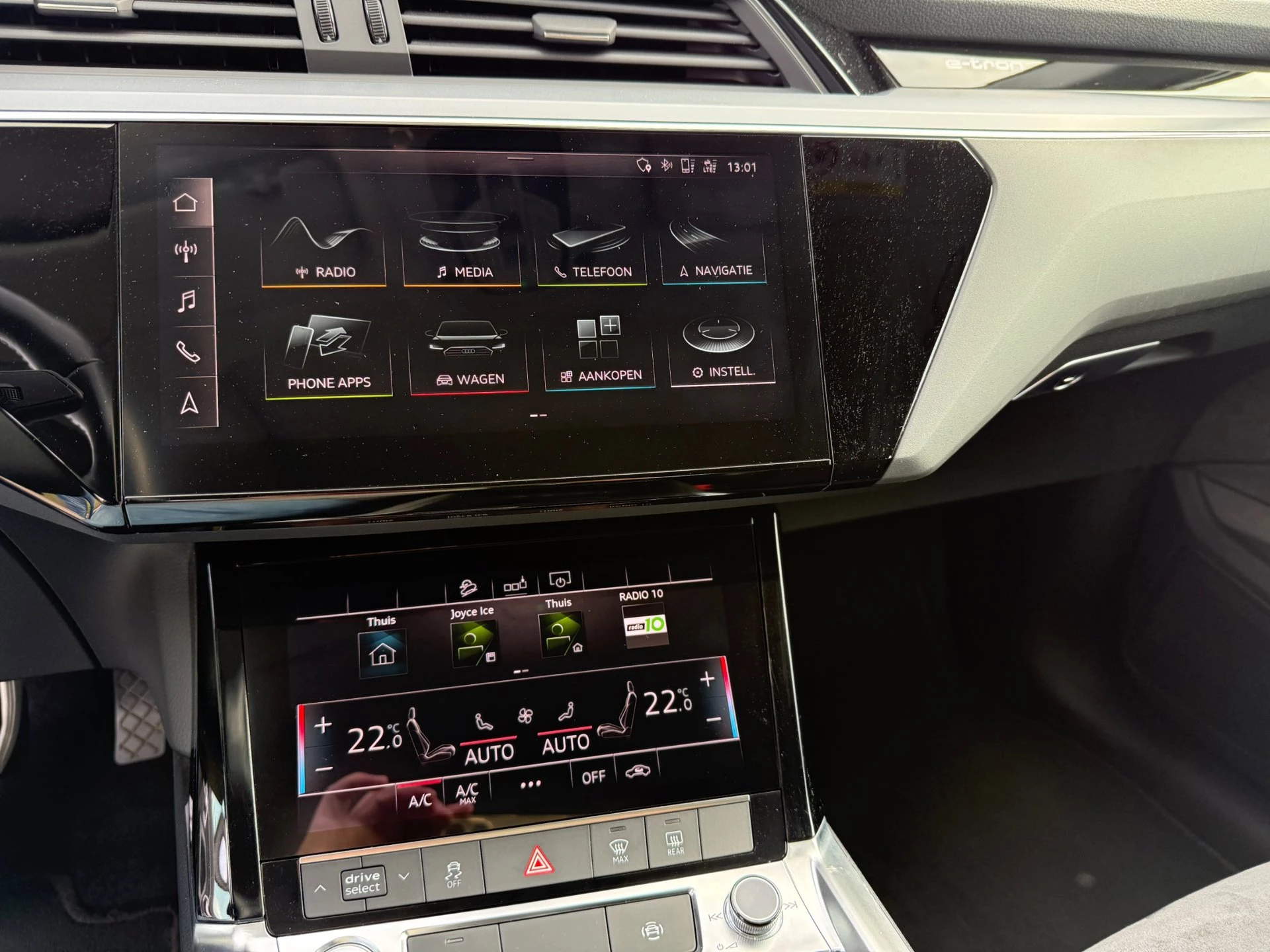 Hoofdafbeelding Audi e-tron