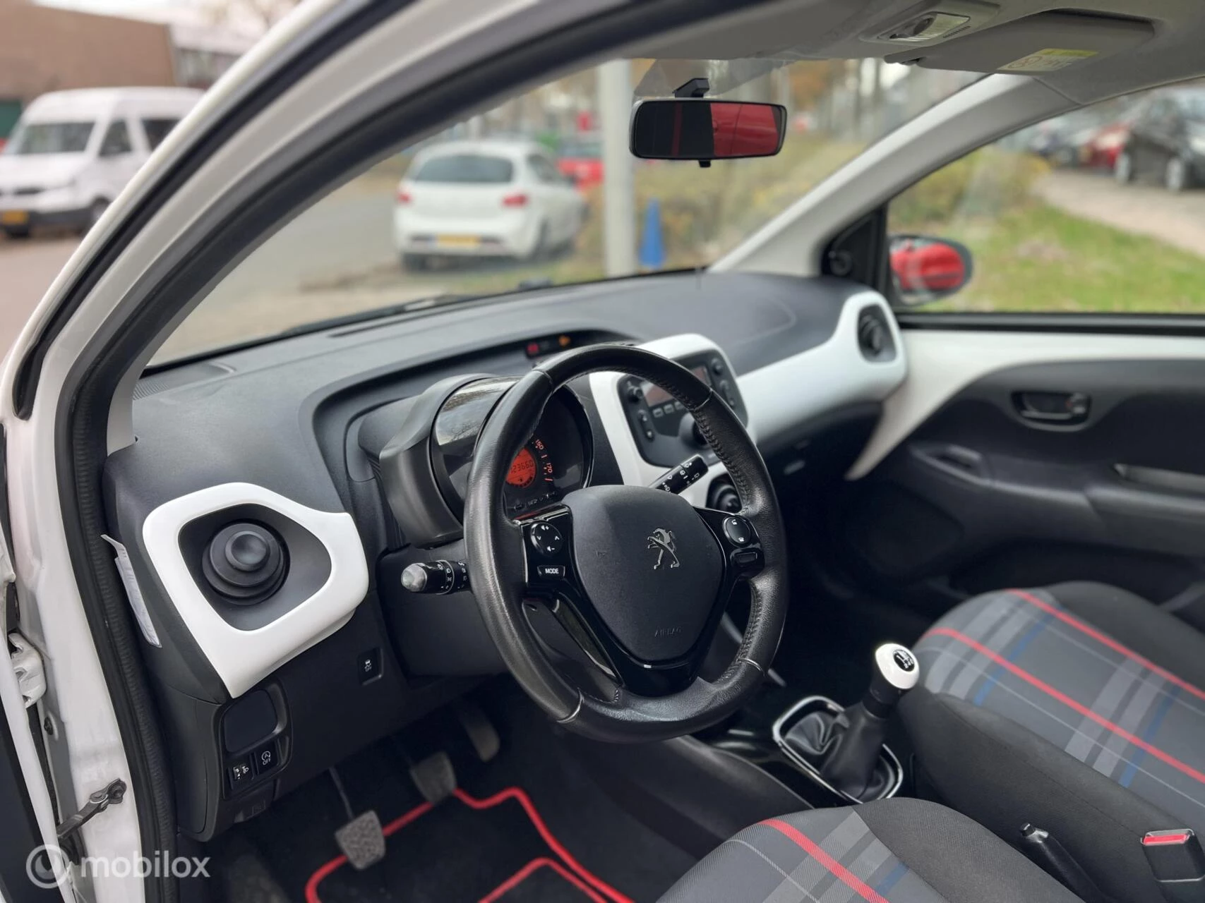 Hoofdafbeelding Peugeot 108