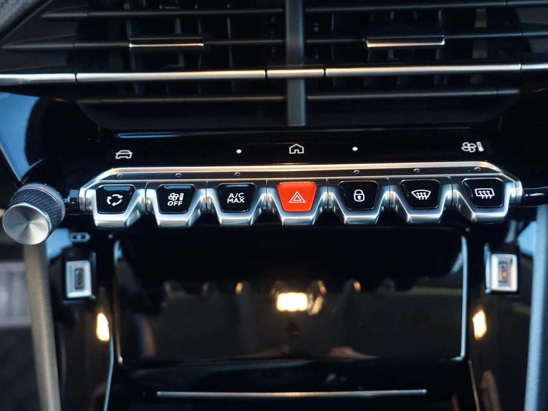 Hoofdafbeelding Peugeot e-208