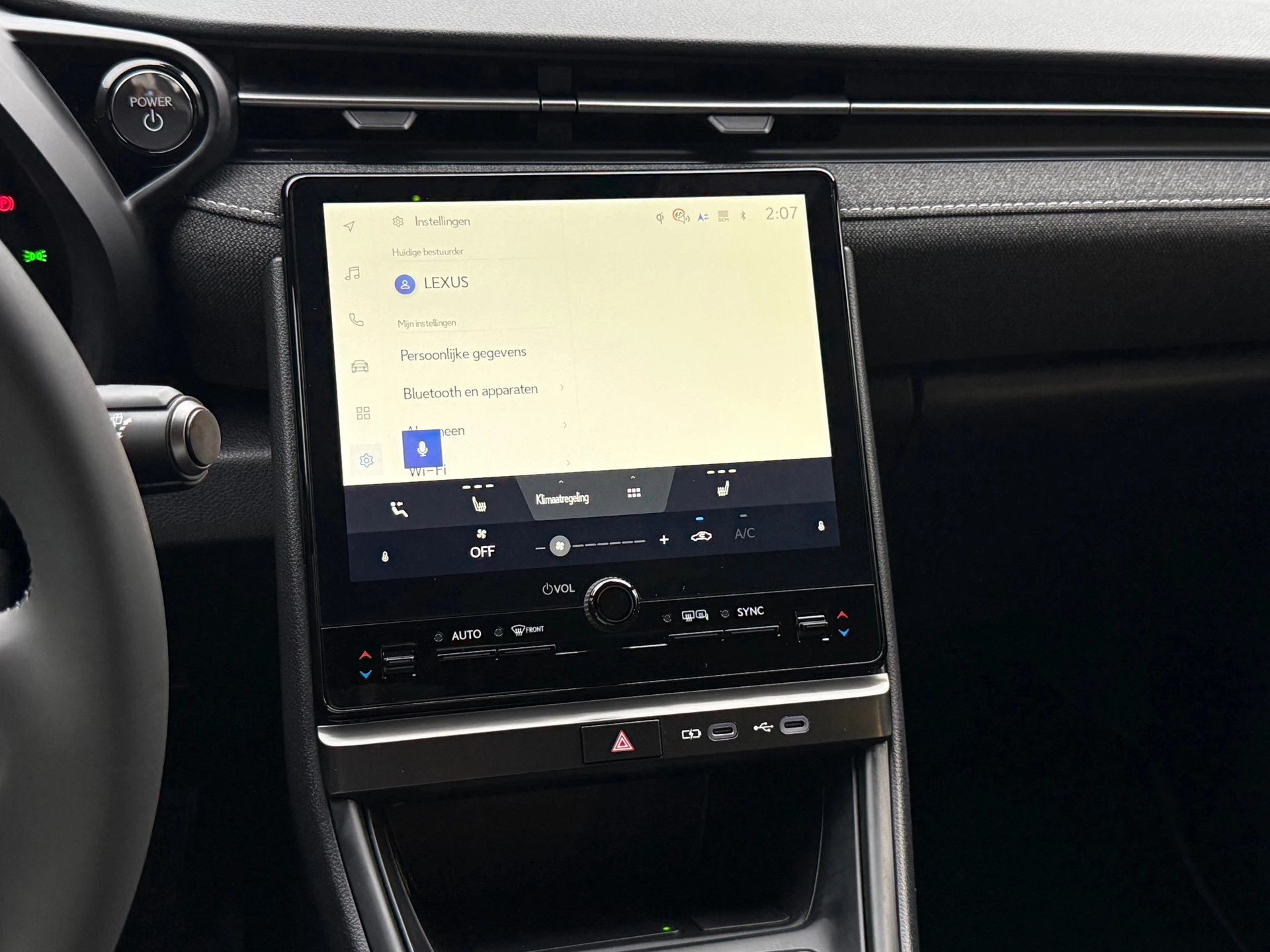 Hoofdafbeelding Lexus LBX