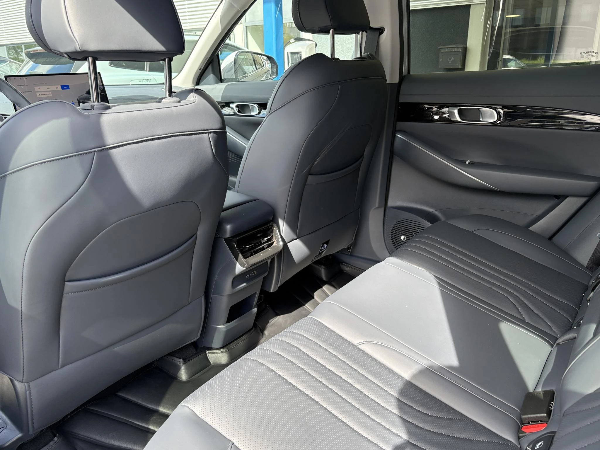 Hoofdafbeelding Geely E5