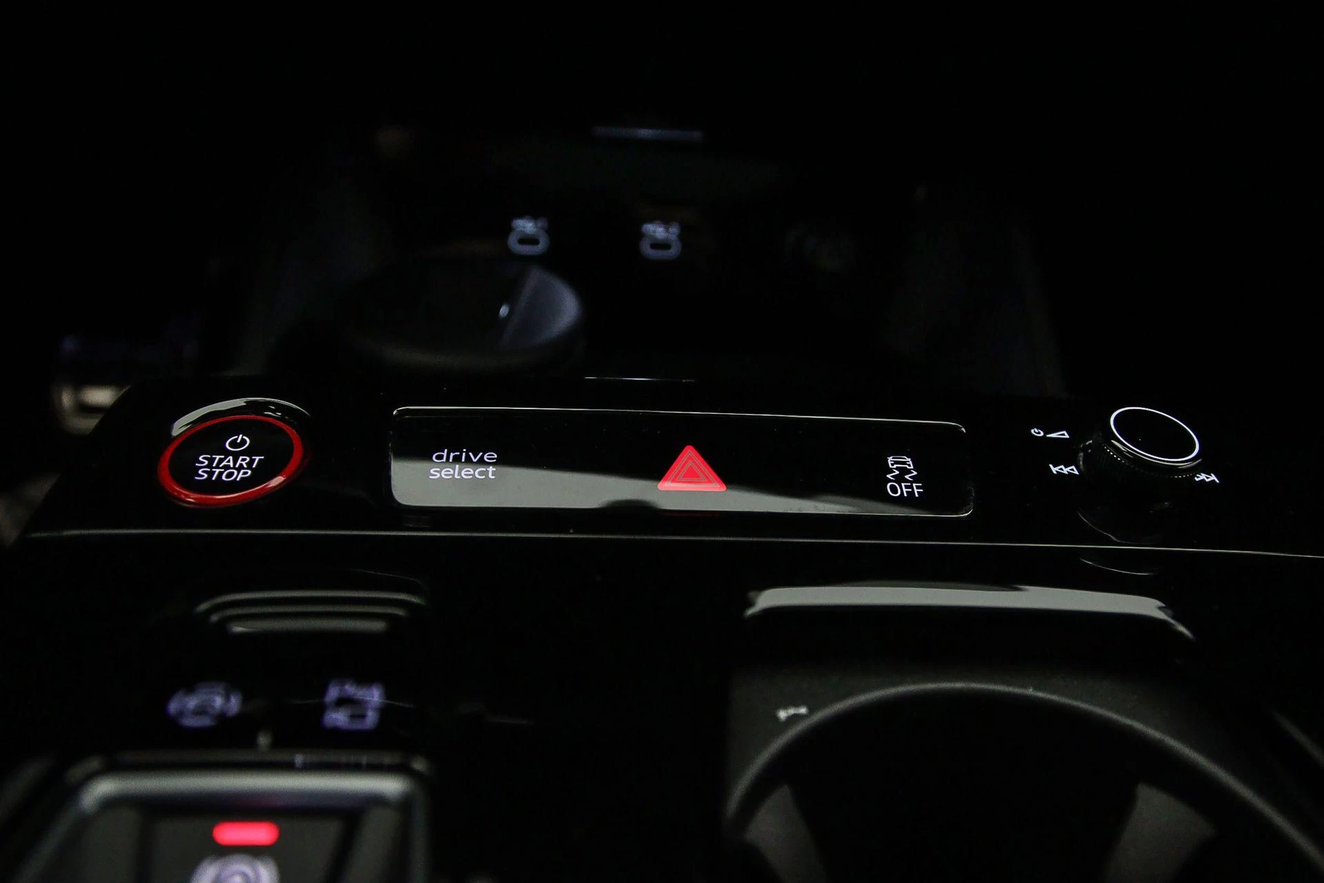 Hoofdafbeelding Audi A6 Avant e-tron