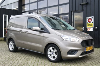 Hoofdafbeelding Ford Transit Courier