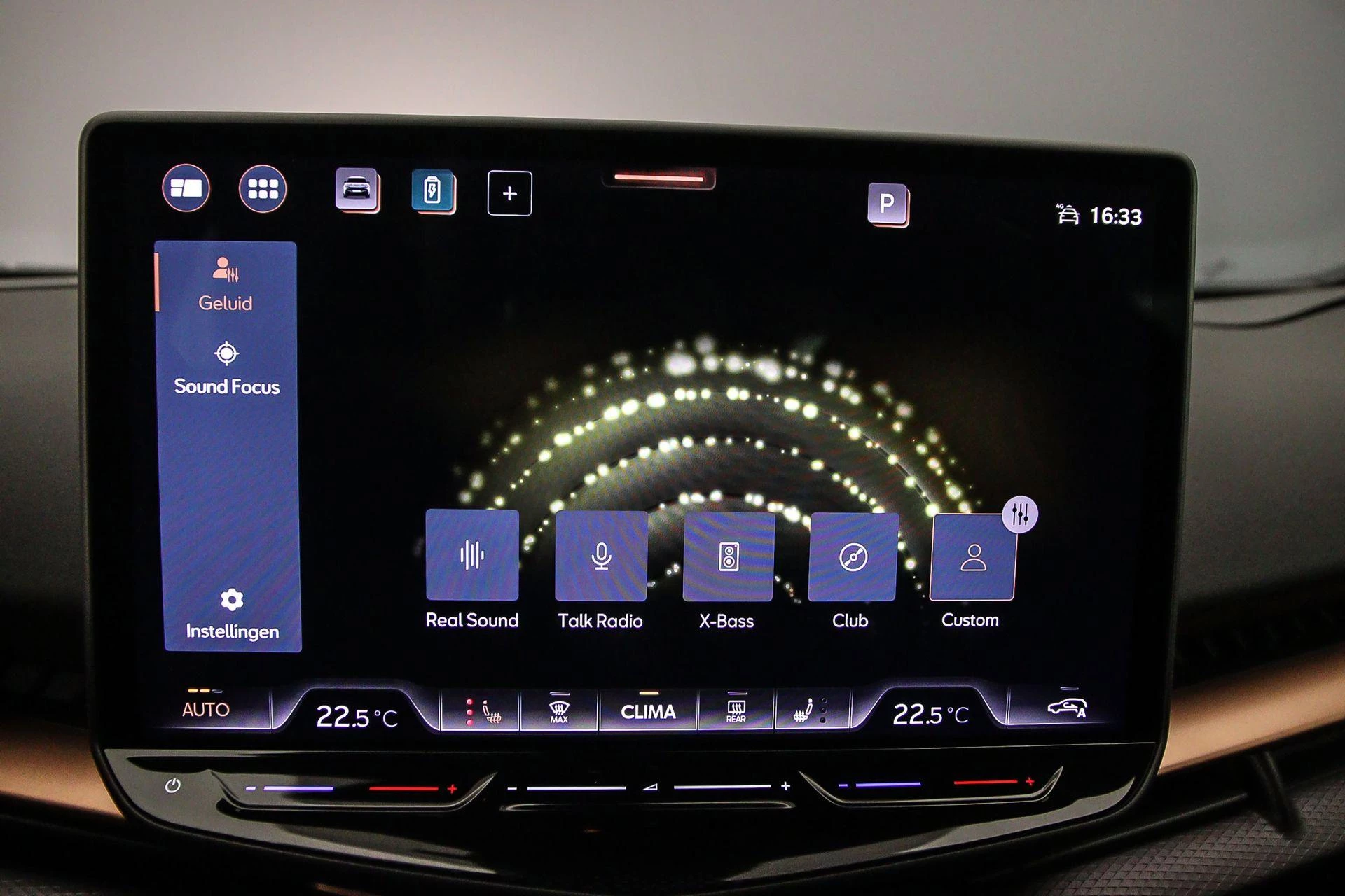 Hoofdafbeelding CUPRA Tavascan