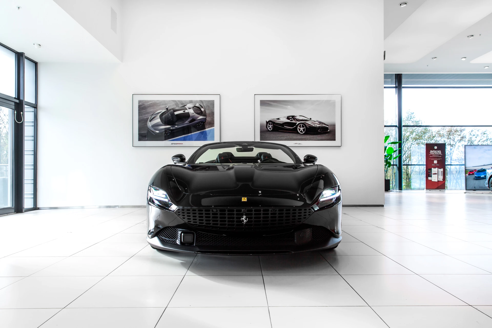 Hoofdafbeelding Ferrari Roma