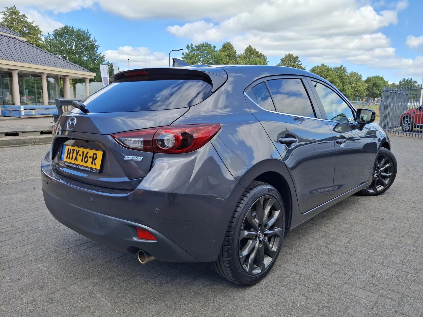 Hoofdafbeelding Mazda 3