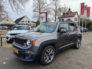 Hoofdafbeelding Jeep Renegade Jeep Renegade 1.6 E-TORQ / CARPLAY / CRUISE CTR. / TREKHAAK / 18'' LM-VELGEN