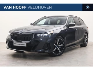 BMW 5 Serie Touring 530e M Sport Automaat / Panoramadak / Trekhaak / Stoelventilatie / M Sportonderstel / Stuurverwarming /  Adaptieve LED / Parking Assistant Plus / Harman-Kardon