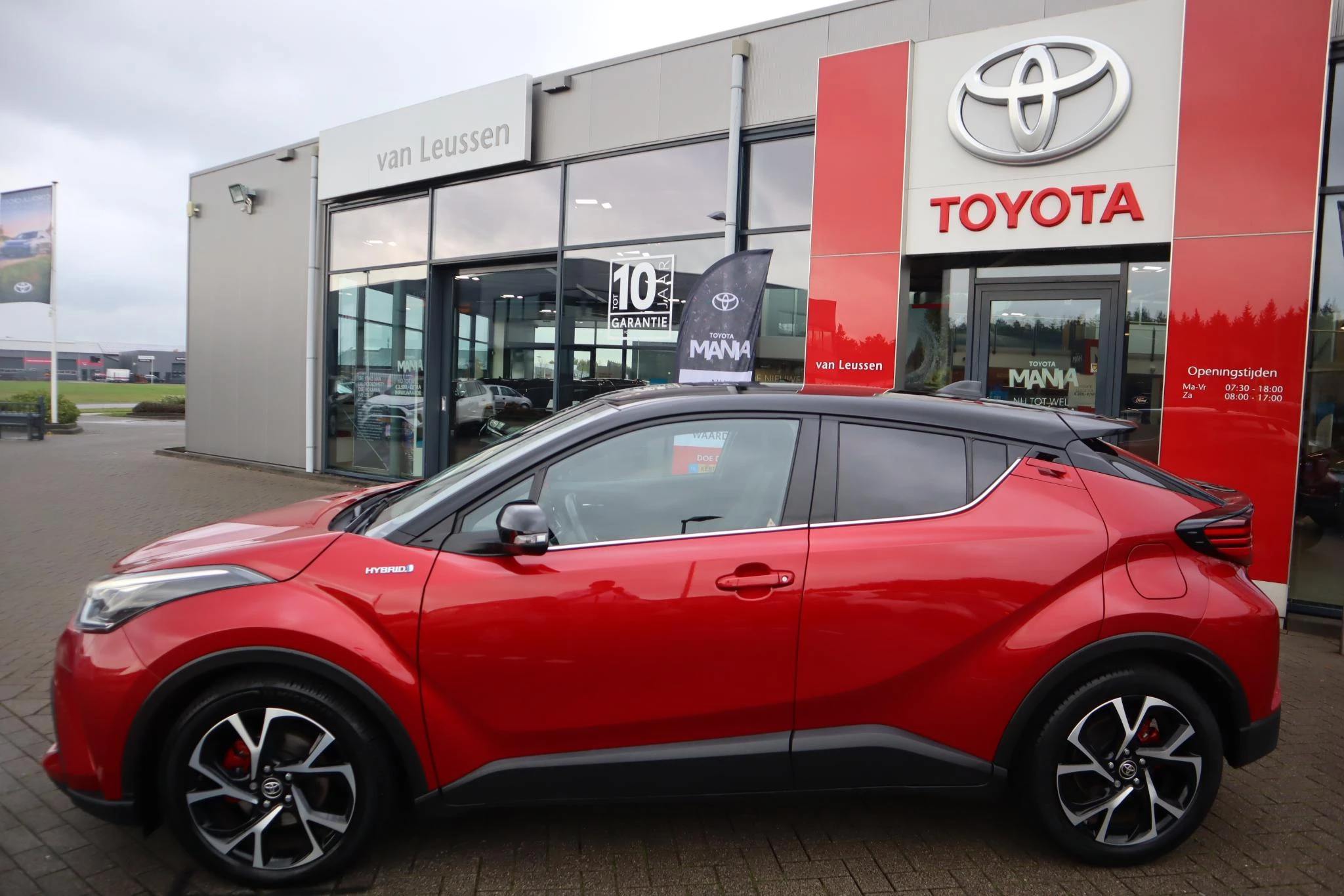 Hoofdafbeelding Toyota C-HR