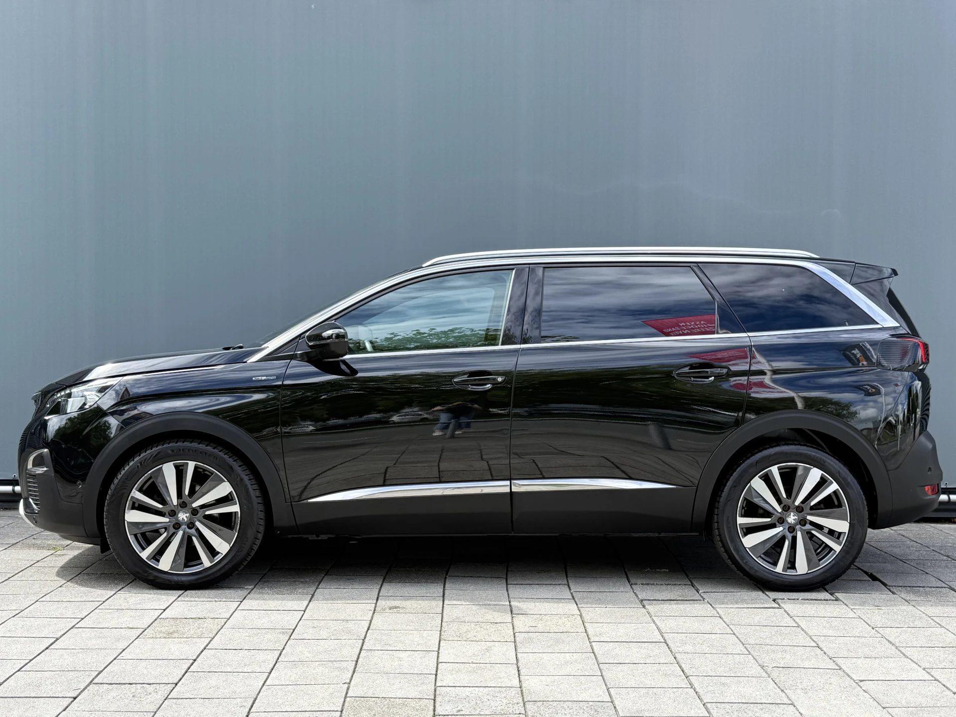 Hoofdafbeelding Peugeot 5008