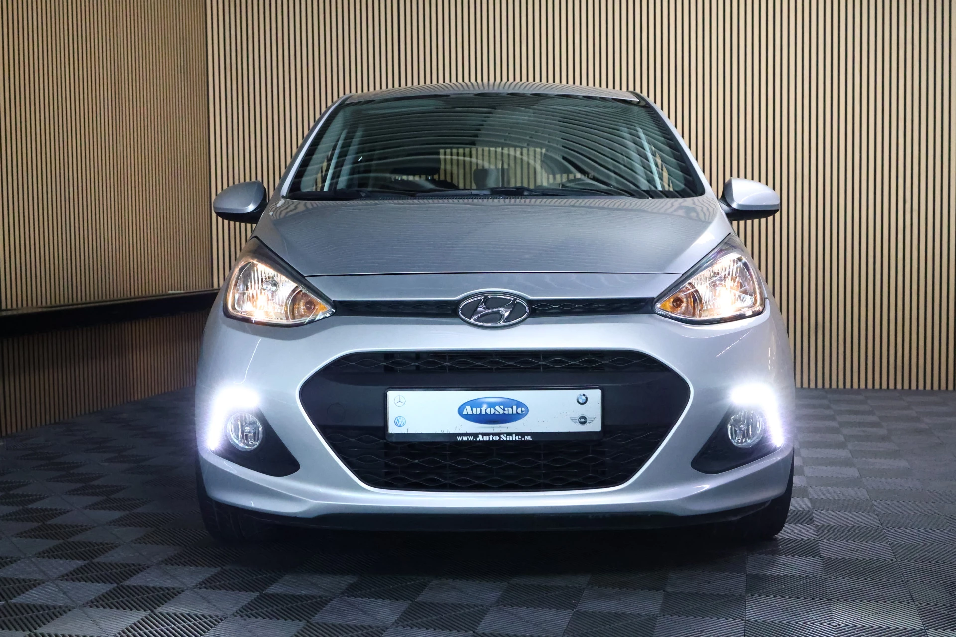Hoofdafbeelding Hyundai i10