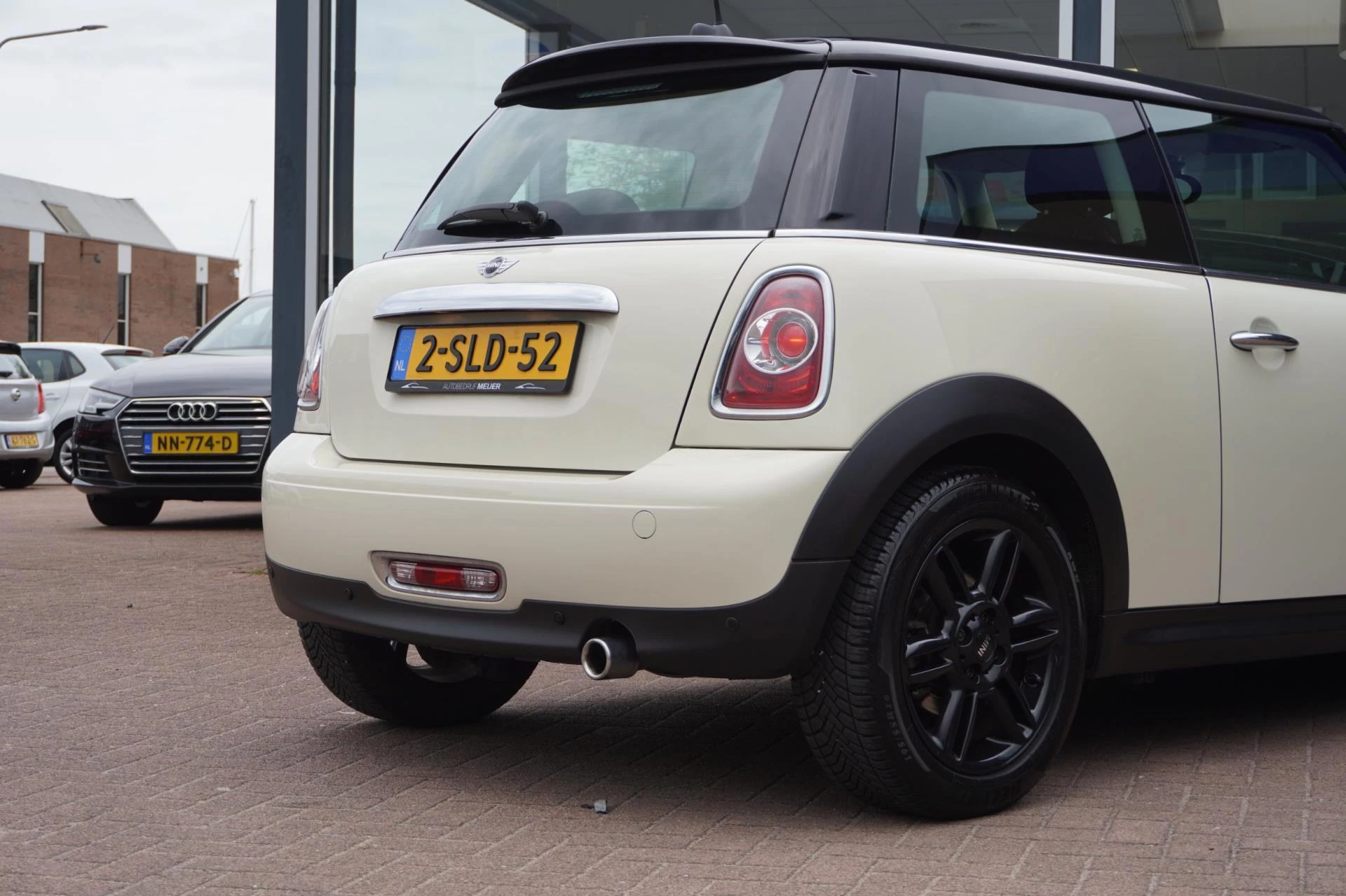 Hoofdafbeelding MINI One
