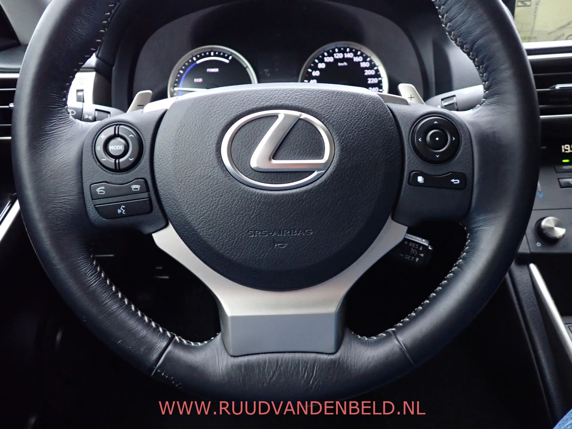 Hoofdafbeelding Lexus IS