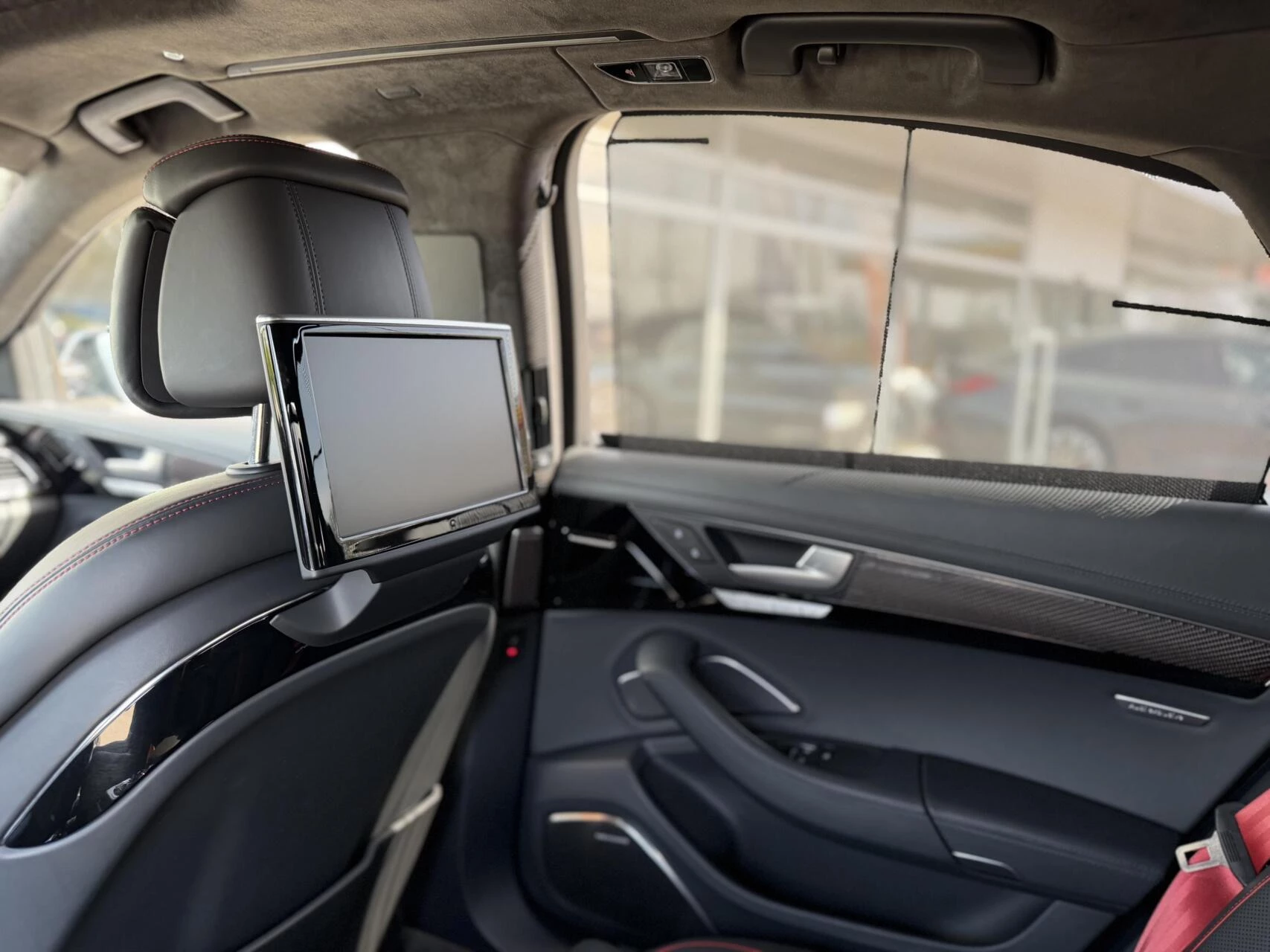 Hoofdafbeelding Audi S8