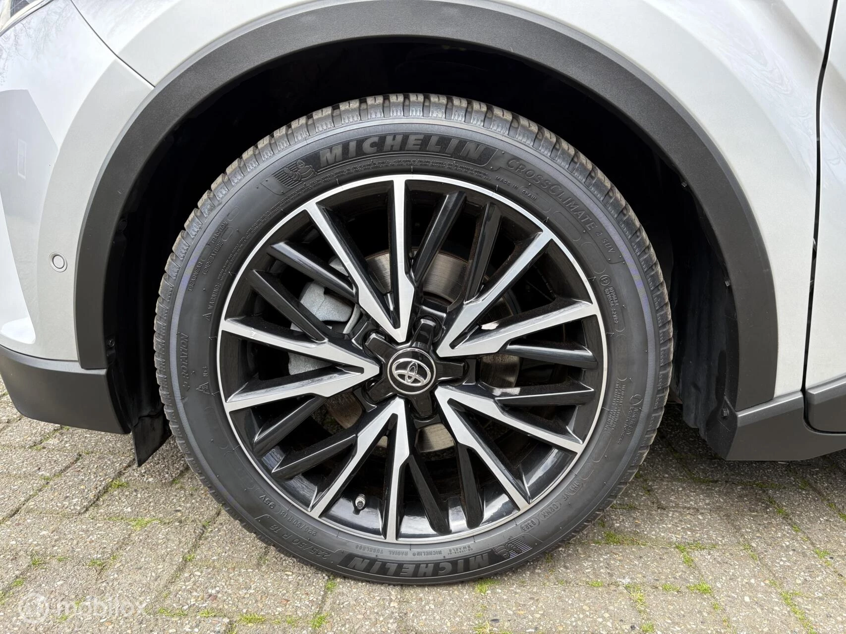 Hoofdafbeelding Toyota C-HR