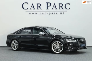 Hoofdafbeelding Audi S8 Audi S8 4.0 TFSI quattro KERAMISCH/NACHTZICHT/LUCHTV/SOFTCLOSE/DAK/LEER+S.VERKOELING+MASSAGE/21"LMV/360/ACC/ECC/12 MND GARANTIE!