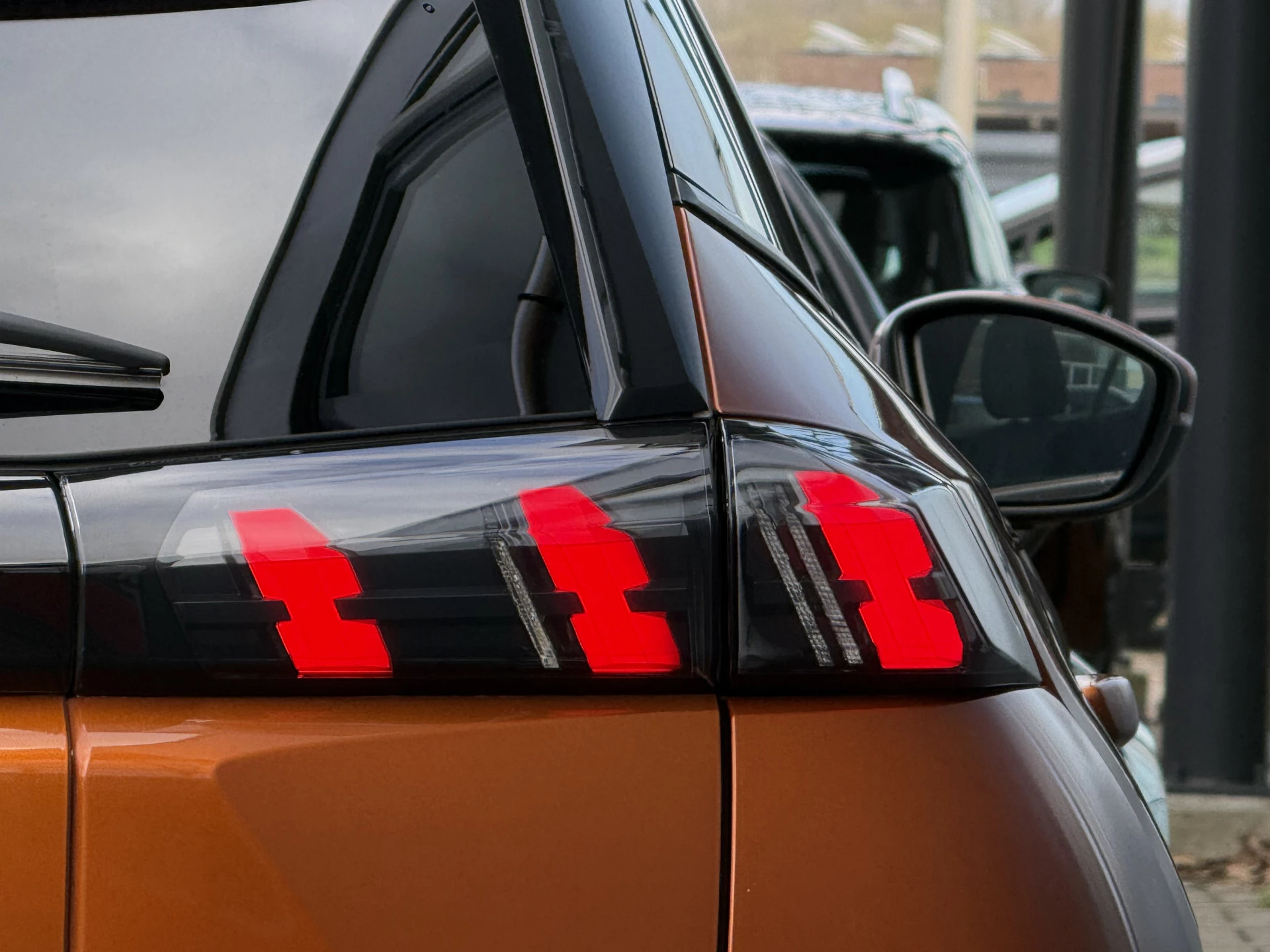 Hoofdafbeelding Peugeot e-2008