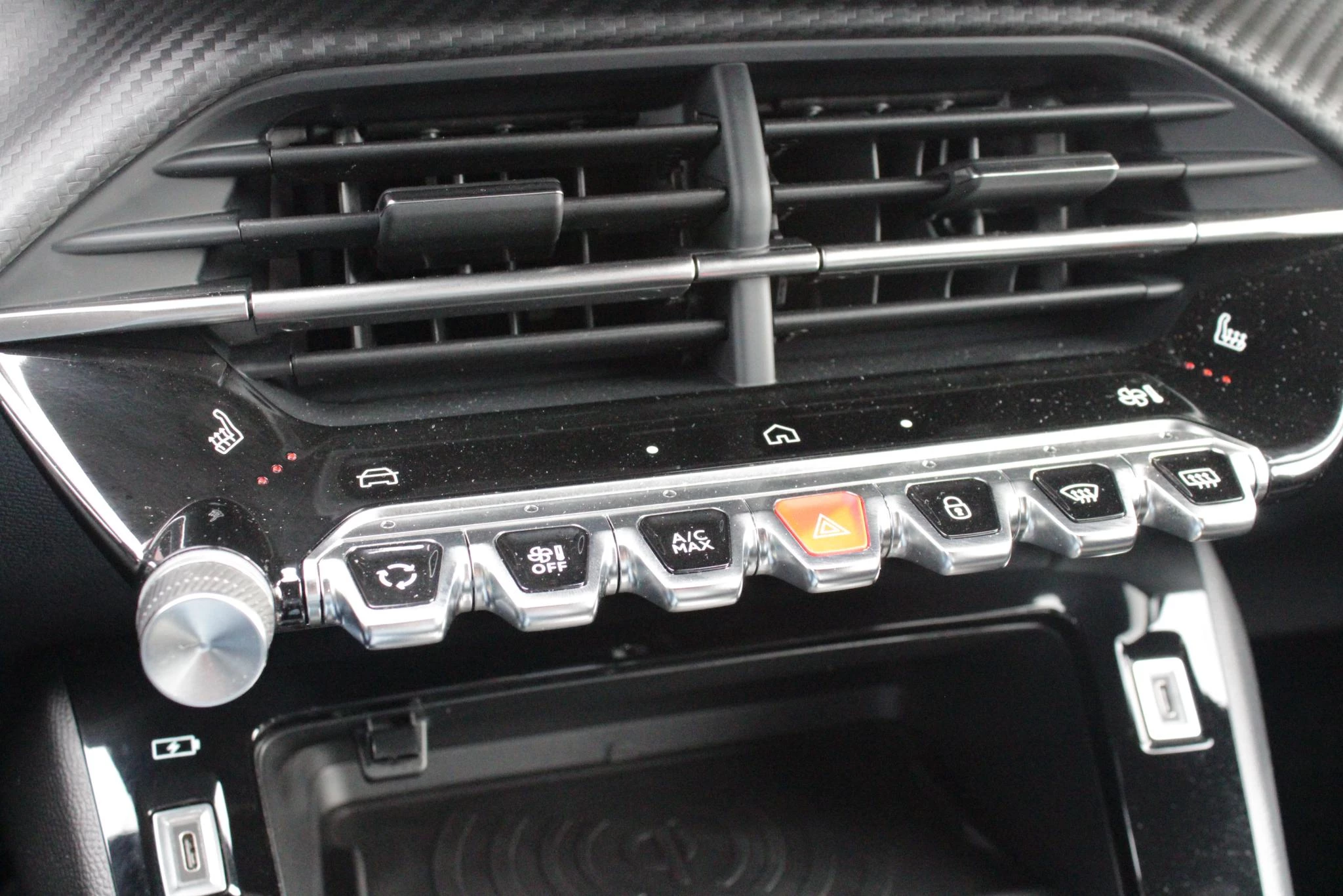 Hoofdafbeelding Peugeot e-208