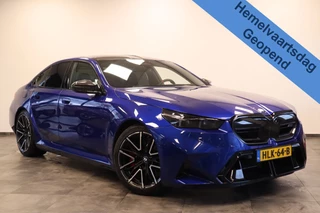 BMW M5 5-serie Carbon Pack Co-Pilot Live Cockpit  Professional 1st eigenaar NAP * Hemelvaartsdag geopend van 12:00 tot 17:00u *
