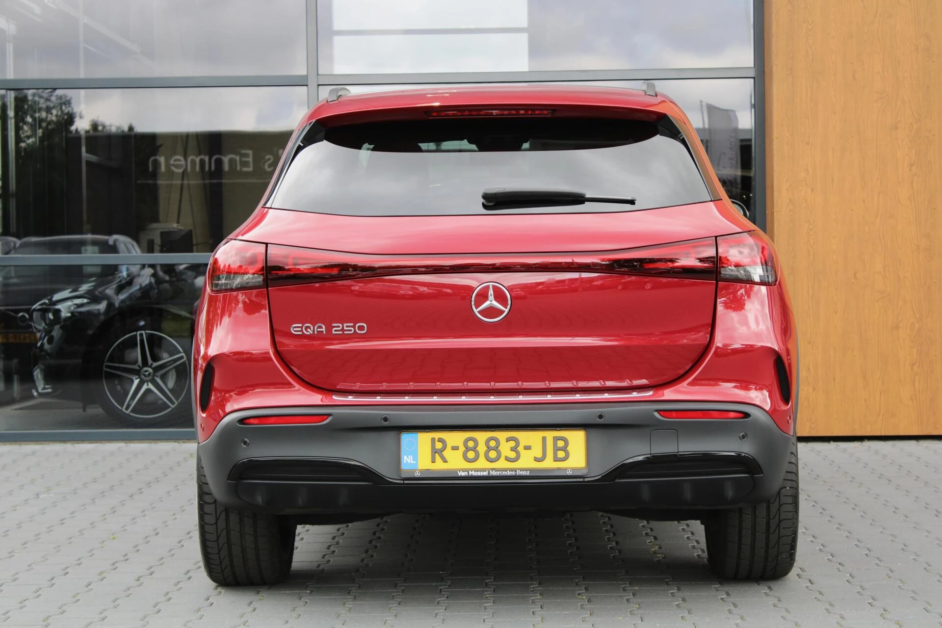 Hoofdafbeelding Mercedes-Benz EQA
