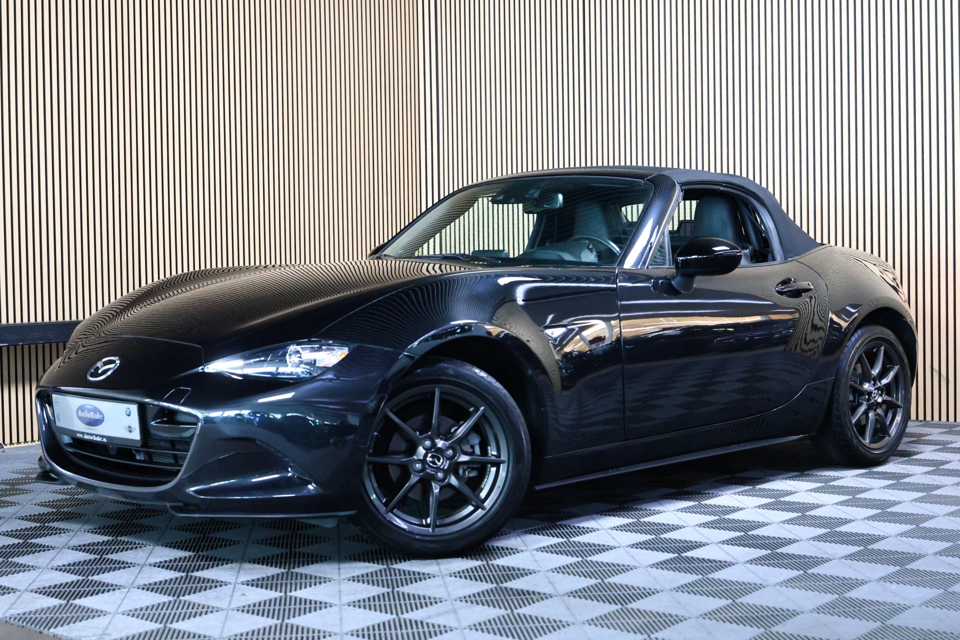 Hoofdafbeelding Mazda MX-5