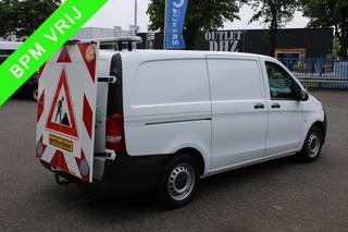 Hoofdafbeelding Mercedes-Benz Vito Mercedes-Benz Vito 116 CDI L2 Werkverkeer Wegwerkzaamheden Aluca inrichting, Zwaailamp, Camera, Navigatie Zwaaibalk Sortimo