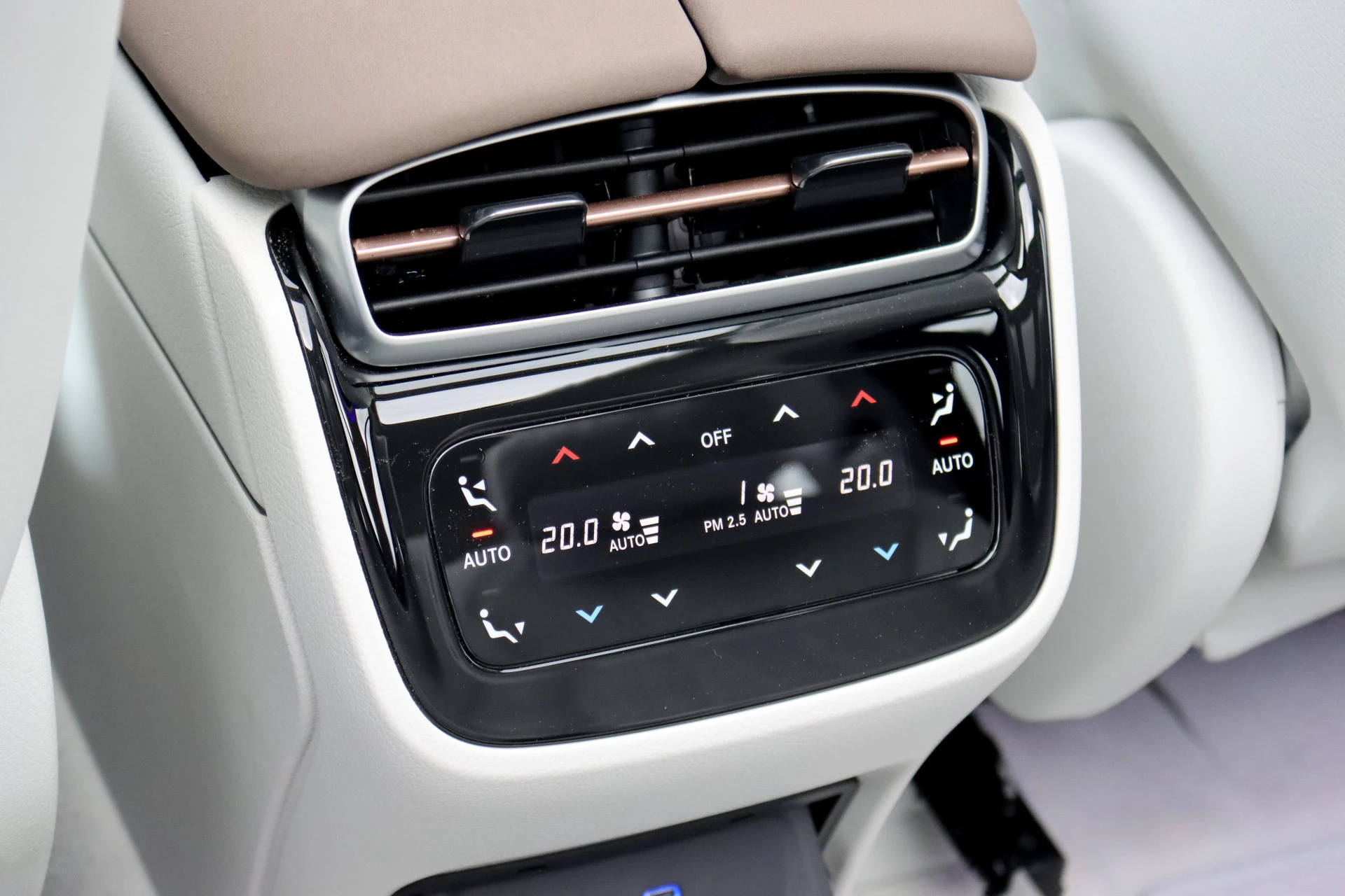 Hoofdafbeelding Mercedes-Benz EQS