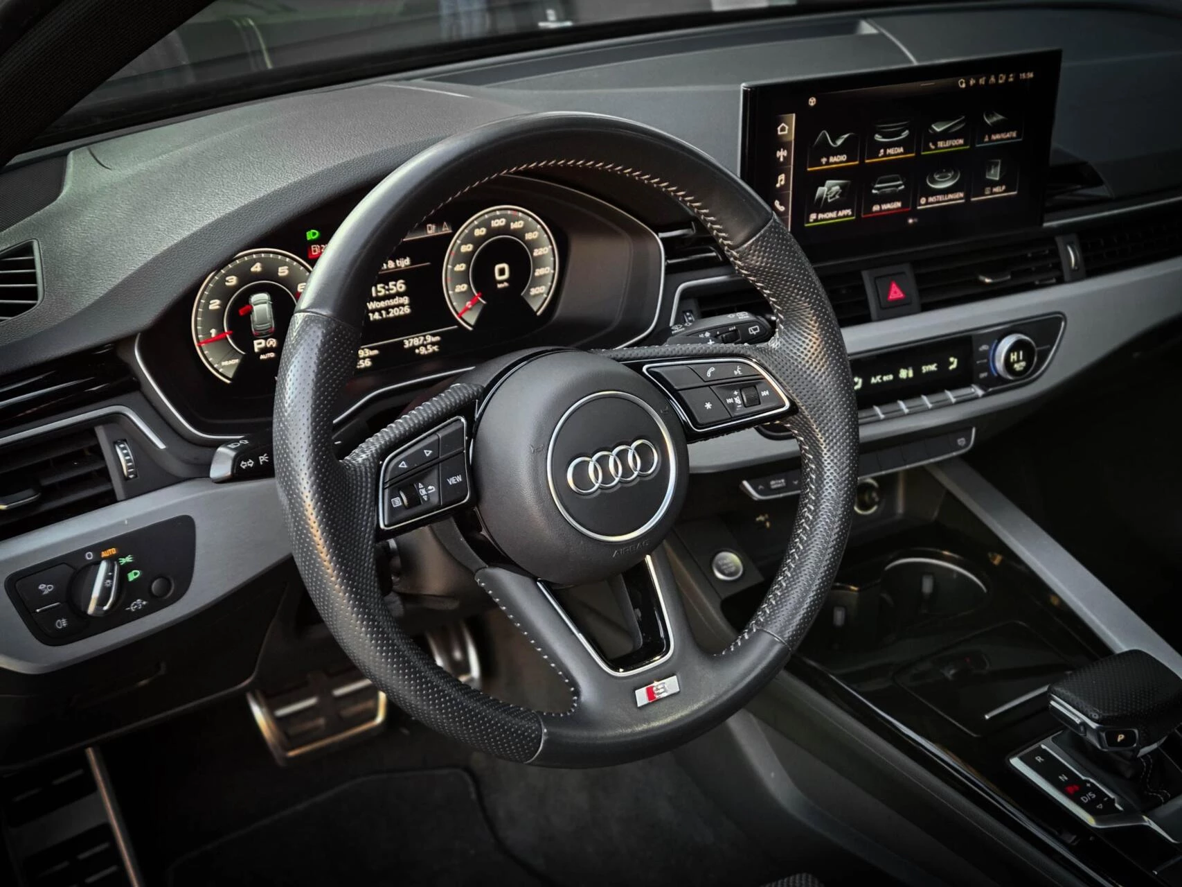 Hoofdafbeelding Audi A4