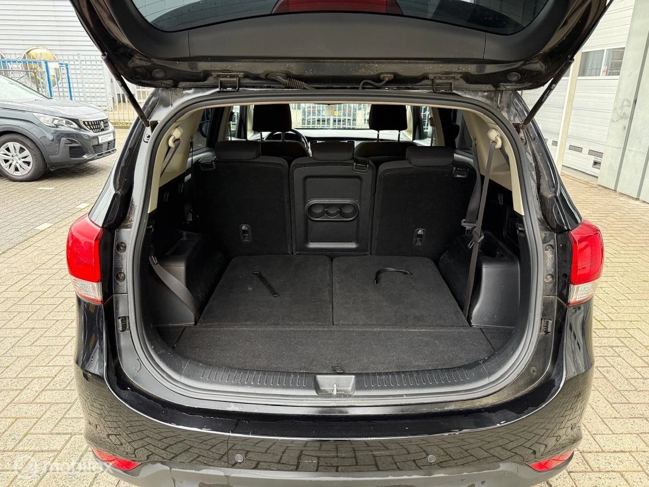 Hoofdafbeelding Kia Carens