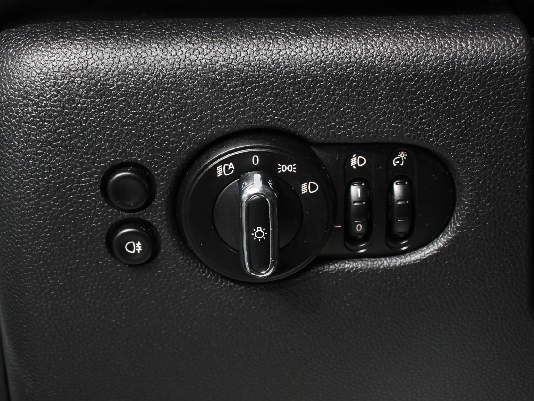 Hoofdafbeelding MINI One