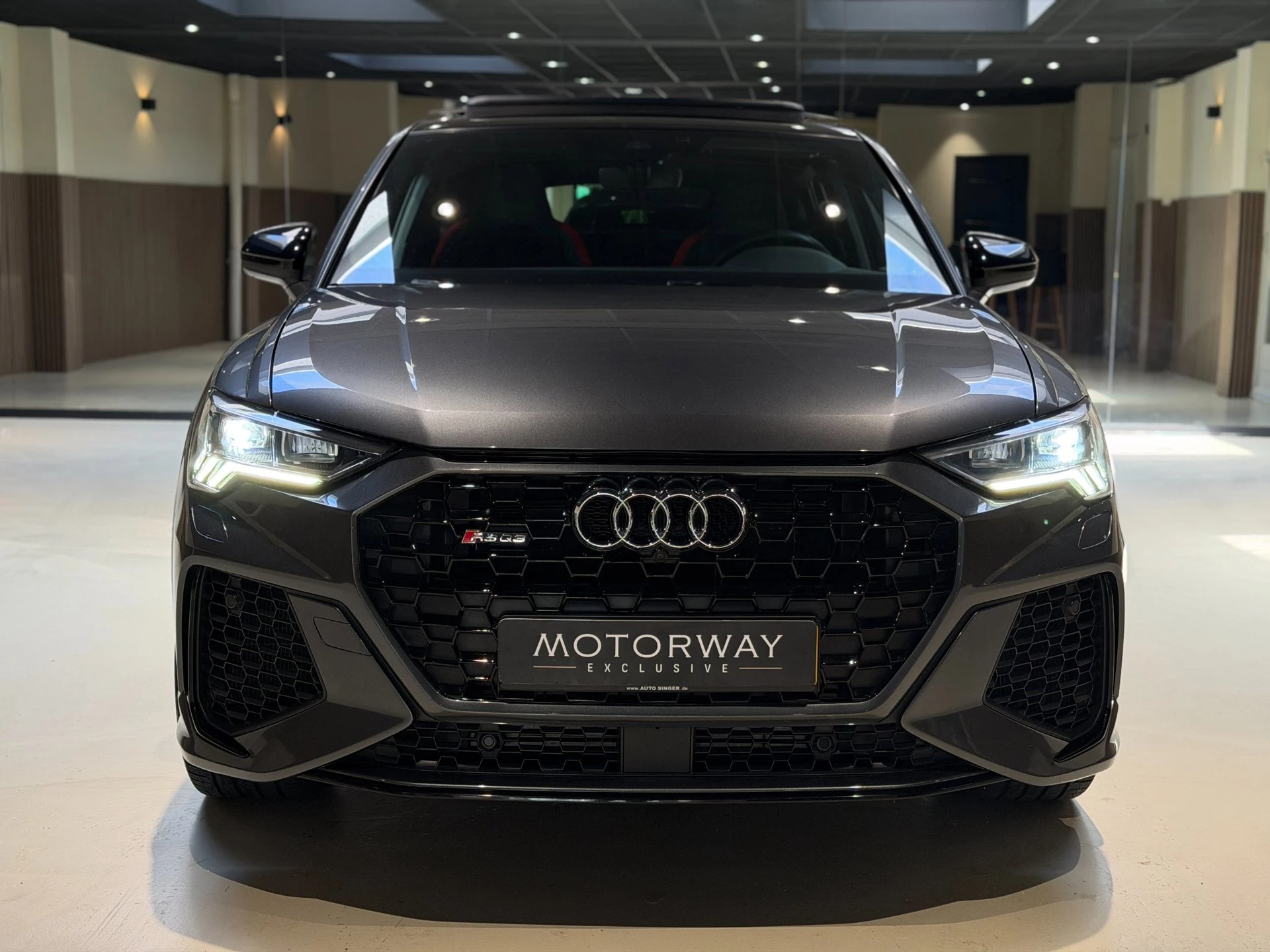 Hoofdafbeelding Audi RSQ3