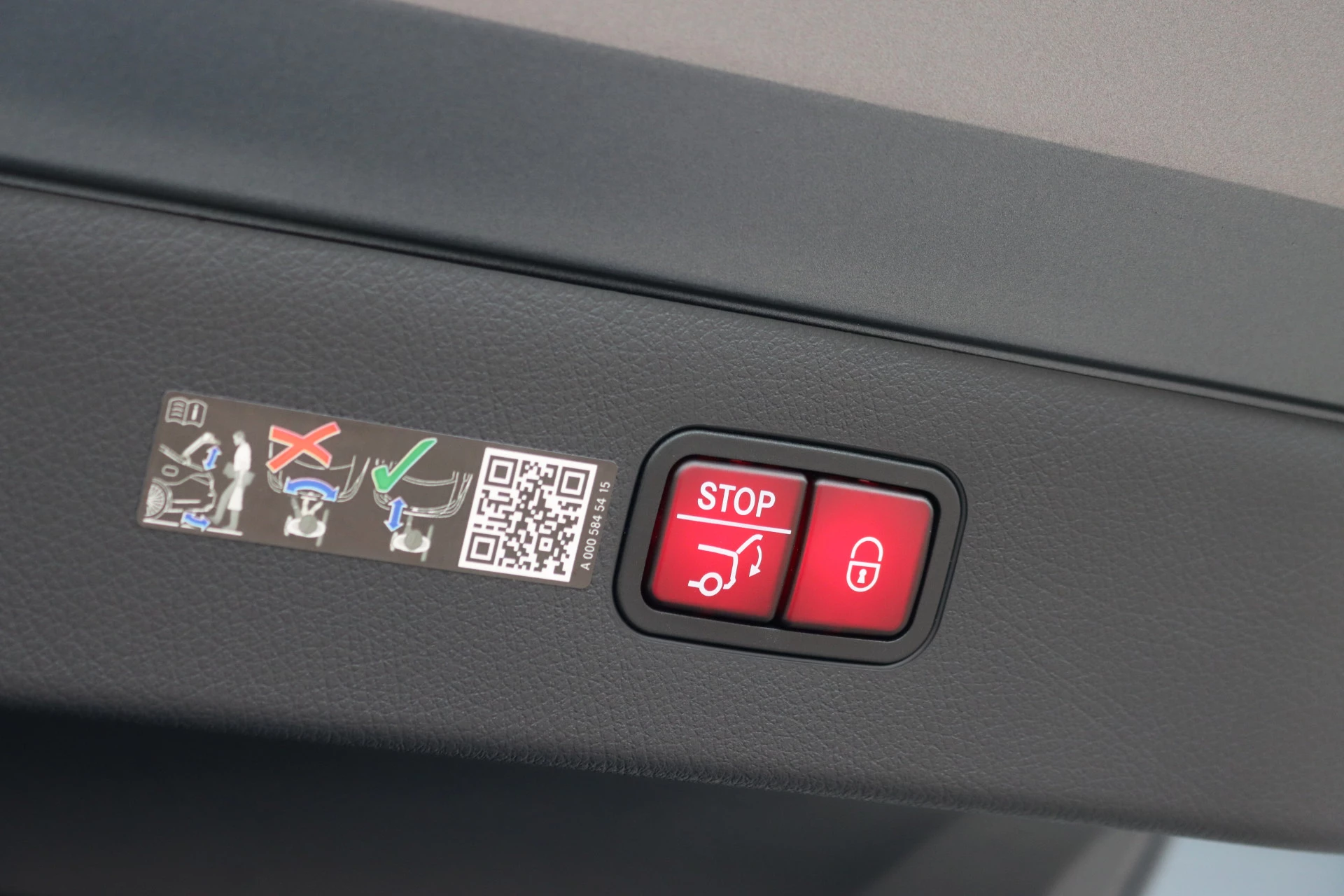 Hoofdafbeelding Mercedes-Benz EQS