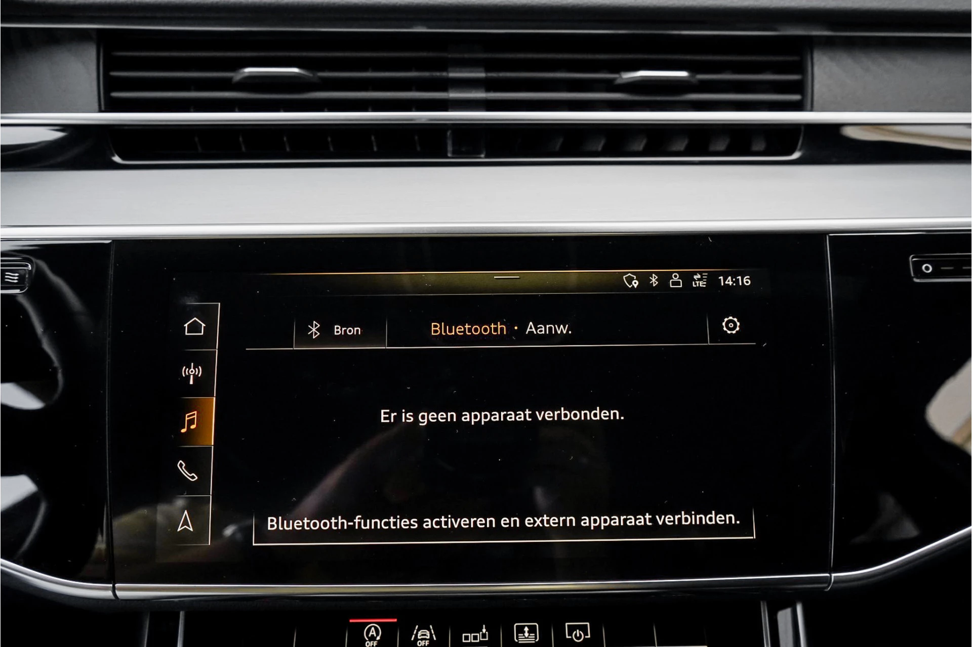 Hoofdafbeelding Audi A8