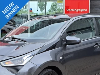 Toyota Aygo X-PLAY ACHTERUITRIJCAMERA AIRCO APPLE CARPLAY / ANDROID AUTO