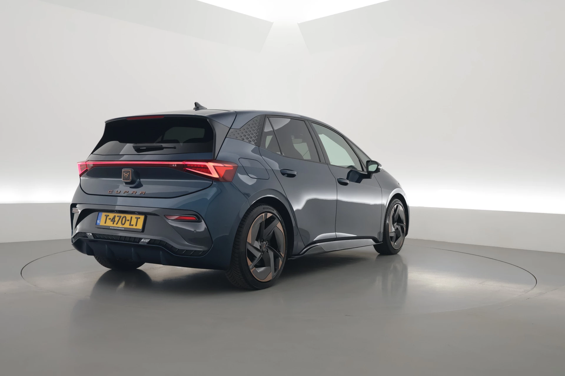 Hoofdafbeelding CUPRA Born