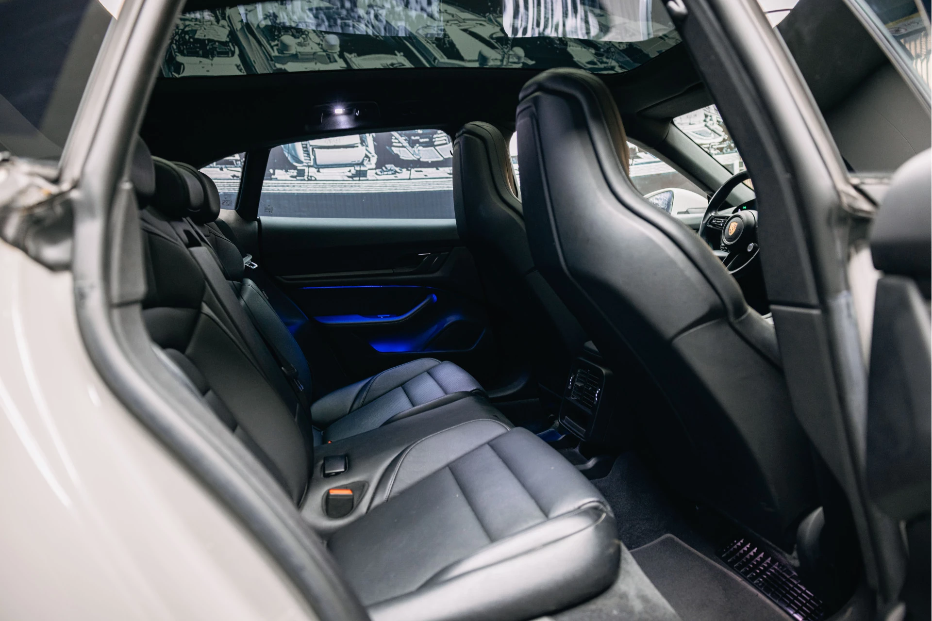 Hoofdafbeelding Porsche Taycan