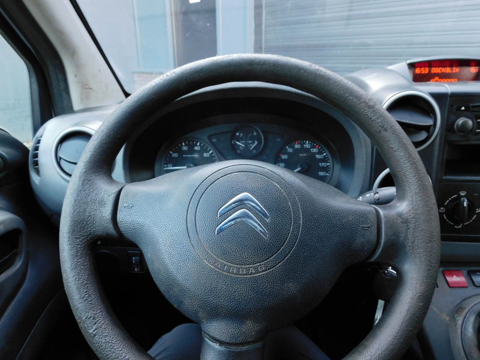 Hoofdafbeelding Peugeot Partner