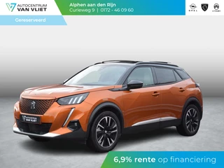 Peugeot e-2008 EV GT Première 1 fase 50 kWh SOH 92,9% | SCHUIF- KANTELDAK | NAVI & CARPLAY | ACHTERUITRIJCAMERA MET SENSOREN | E.C.C. |